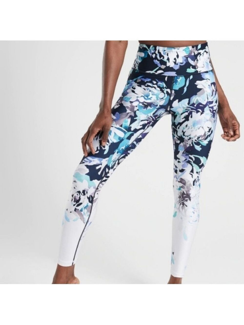 Elation Blossom Floral Print Legging Blue